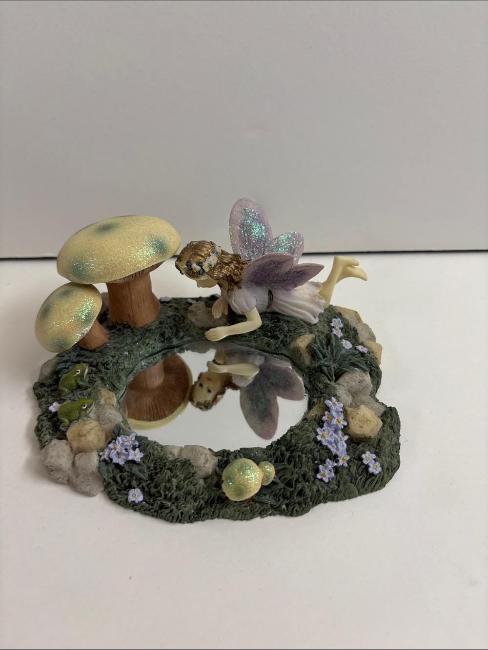 The fairy collection by Dezine #5847 Figurine "Reflections" 1999